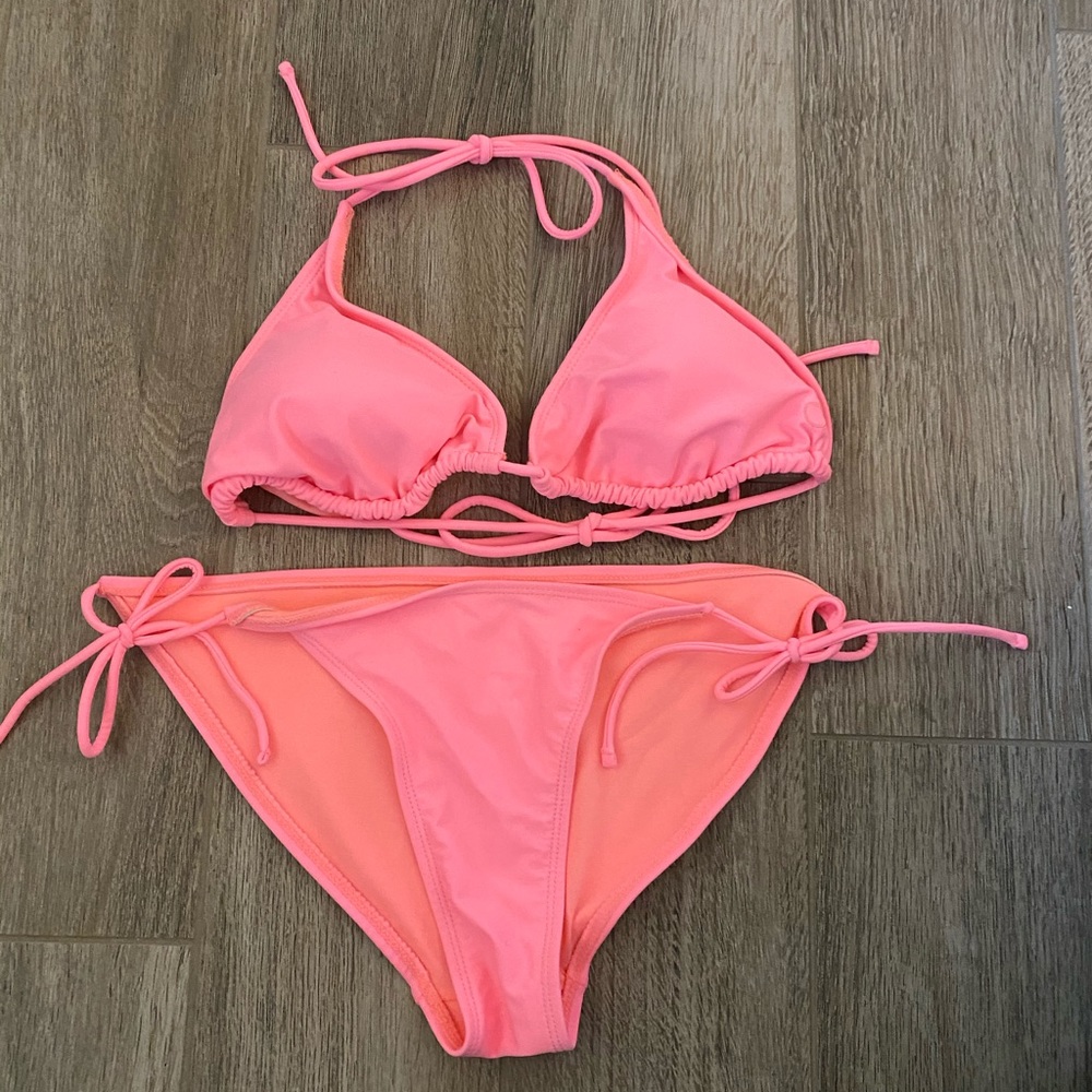 Neon Pink Women’s Large Bikini
